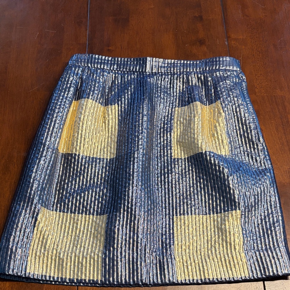 Elegant Metallic Women's Mini Skirt - Picture 1 of 8